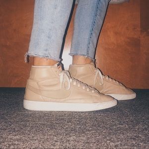 Nike Hightop sneakers